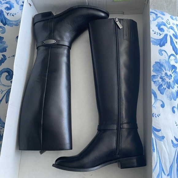 Michael Kors Shoes - Michael Kors Boots 6M